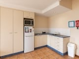 Room 7 kitchenette